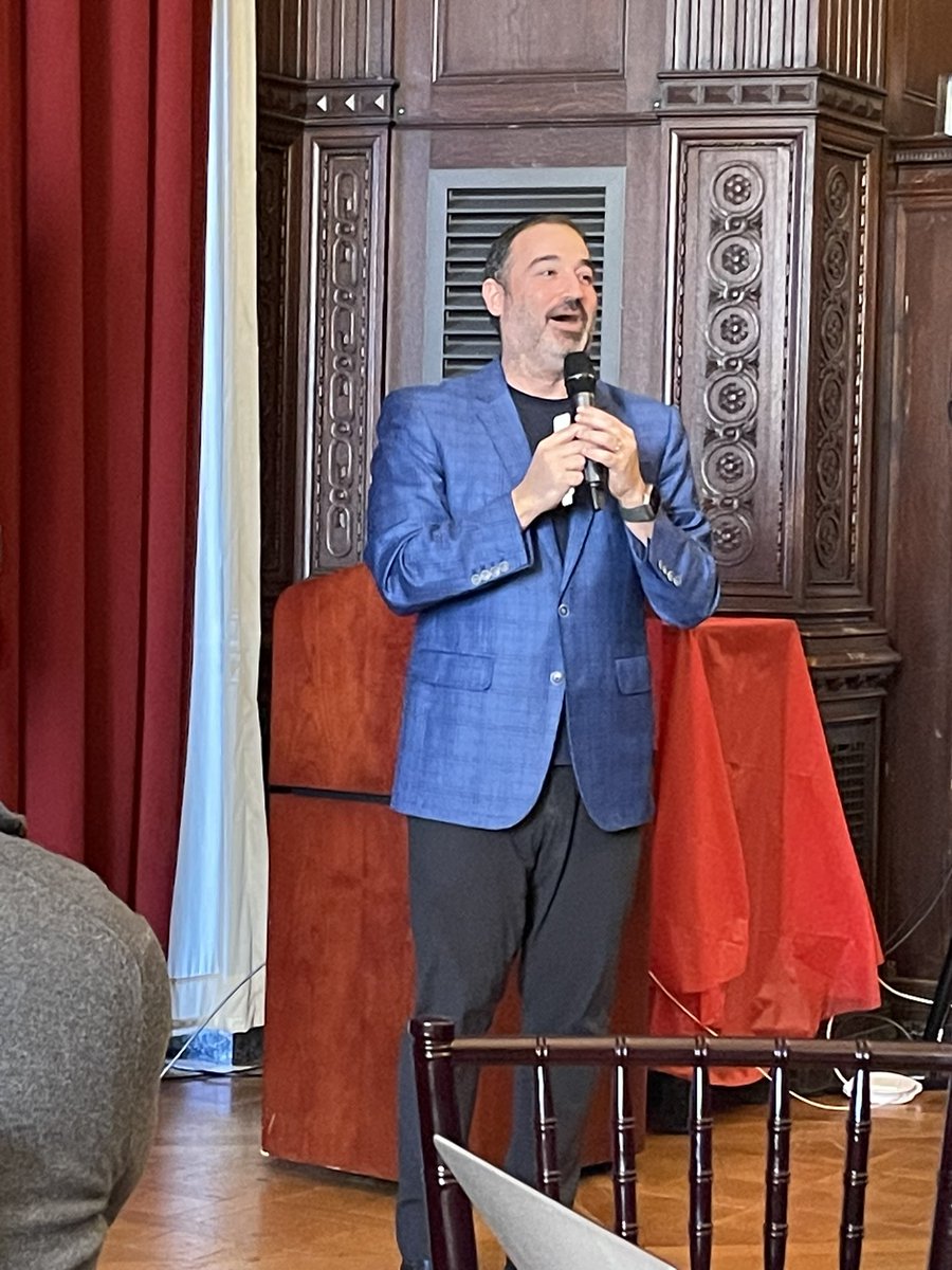 Listening to @jlubinsky talk about our Gen Z learners - great keynote for the Ed Leadership Symposium at @Mville_College #MvilleLeads bit.ly/edleadershipsy…