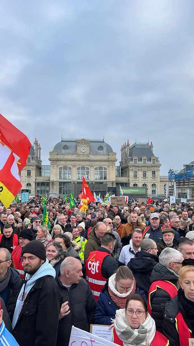 leSNU62twitte's tweet photo. 📢 #retraite #4round Mobilisation record contre cette #RéformedesRetraites injuste et brutale ce samedi #11fevrier à #stomer 👍 7000 manifestant-es 💪💪💪 https://t.co/oM5Sgw2KgR