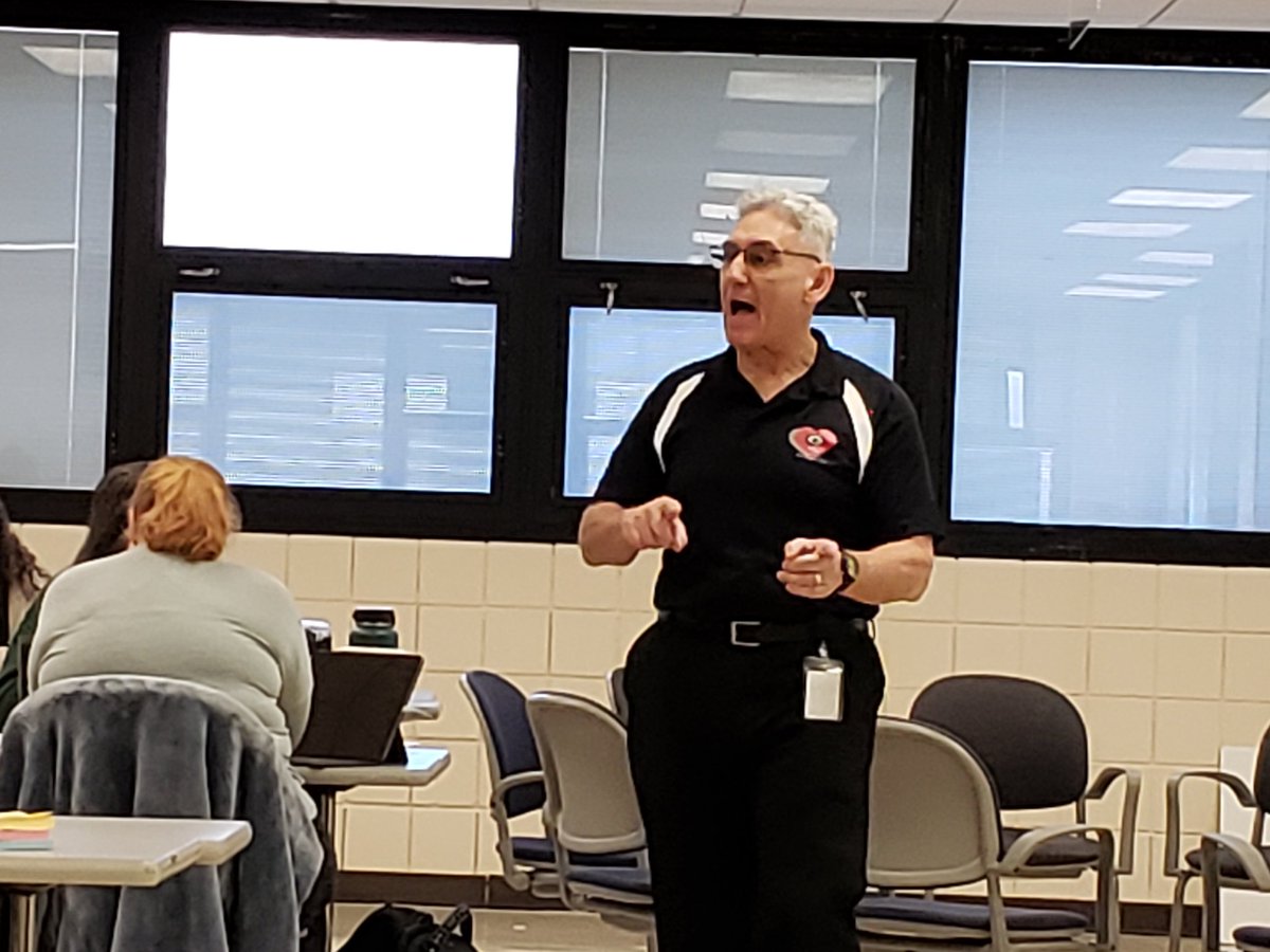 EricGordon_CEO's tweet photo. Today is session 3 of our @CLEMetroSchools #TeachingCleveland New Teacher Learning series, focusing on social-emotional learning practices teachers can use in their classrooms. @caselorg @CTU279 @CleveFoundation @MACSports #CelebrateCMSD #GetMore https://t.co/xR2fUNzHJ9