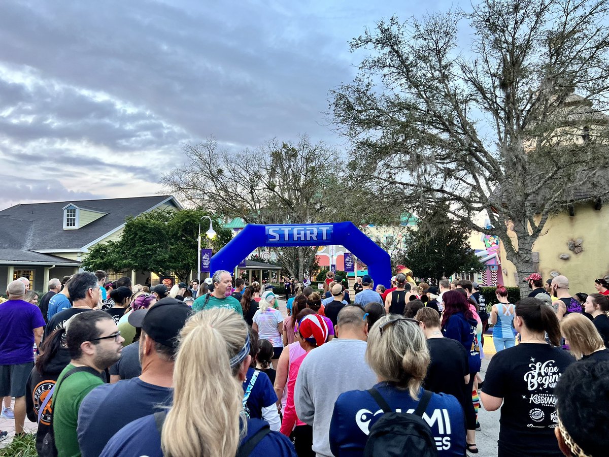 GracePeekHarris's tweet photo. Up bright and Early for the Give Kids The World #gingerbreadrun 5K/FunRun.  What a great organization! Thanks to everyone that donated to my fundraiser #gktwvillage #PHFamily2023GivesBack https://t.co/AHCFuAGfYn