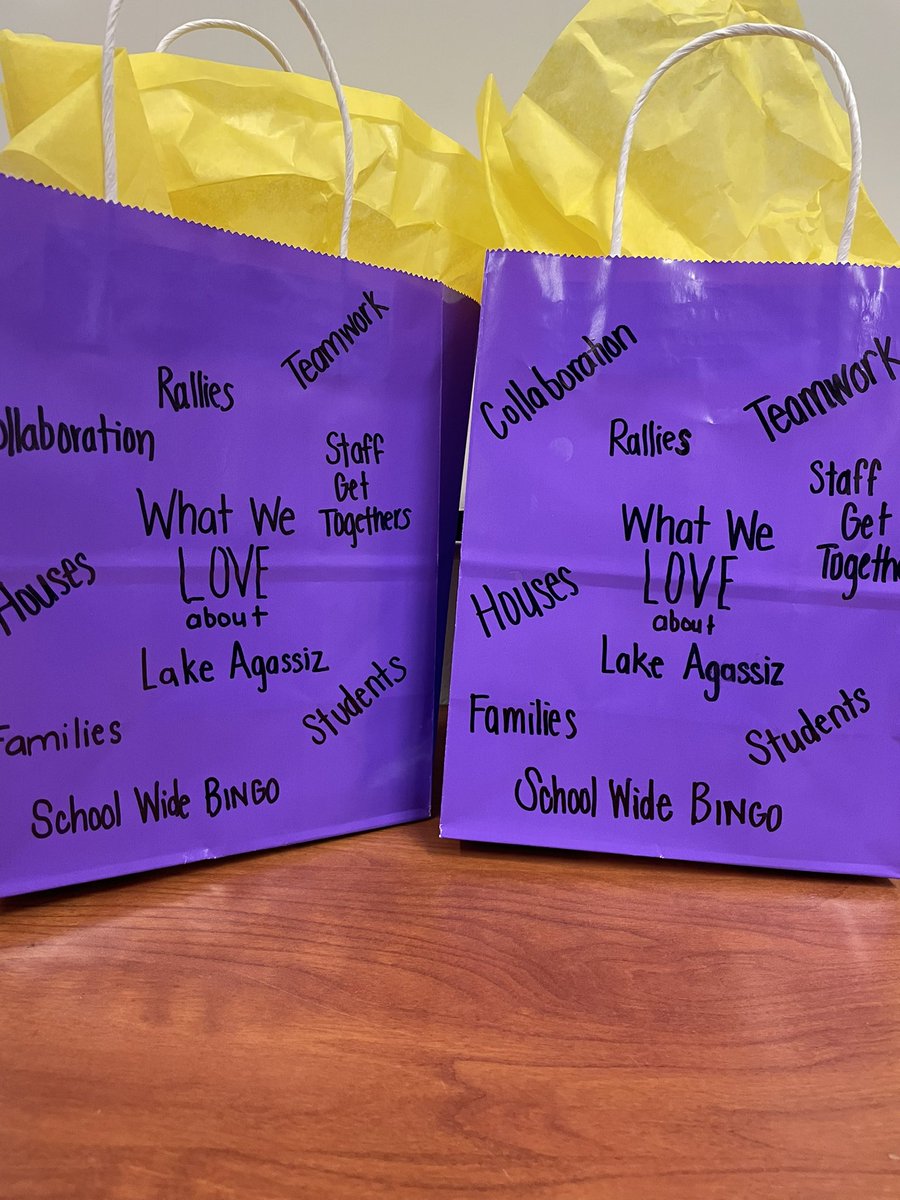 Cassie Riewer tweet media