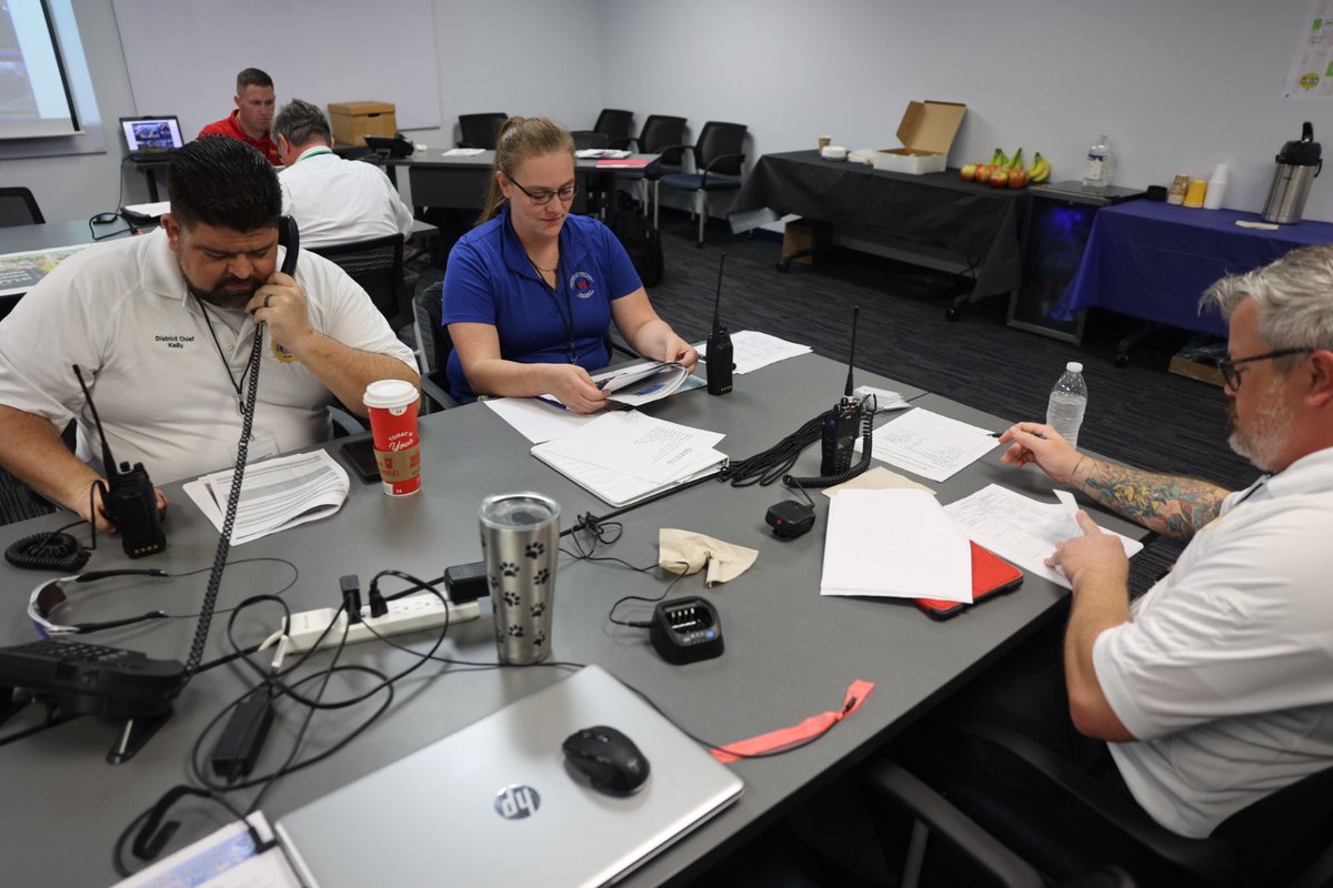 It’s Bradenton Area River Regatta Day! Our EMS, Emergency Communications and Emergency Management team are supporting this event. If you see them make sure to say hi! And if you need any assistance don’t hesitate to ask! #YouGottaRegatta