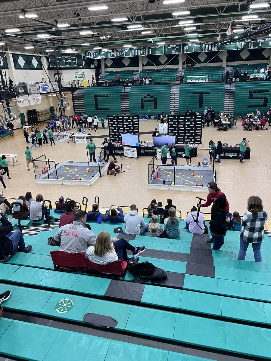 So fun to go help out with the Southwest Oaks VEX Robotics <a href="/HarrisonPLTW/">HarrisonEngineering</a>