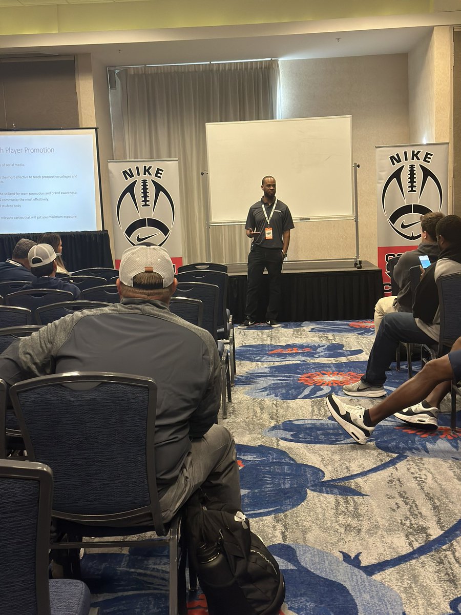FL☀️COACHES (@fl_coaches) on Twitter photo Hasani Harper explaining how to help your kids get recruited!! <a href="/H2_Recruiting/">Hasani (H2) | Football Recruiting</a> 🔥 Hasani Harper explaining how to help your kids get recruited!! <a href="/H2_Recruiting/">Hasani (H2) | Football Recruiting</a> 🔥