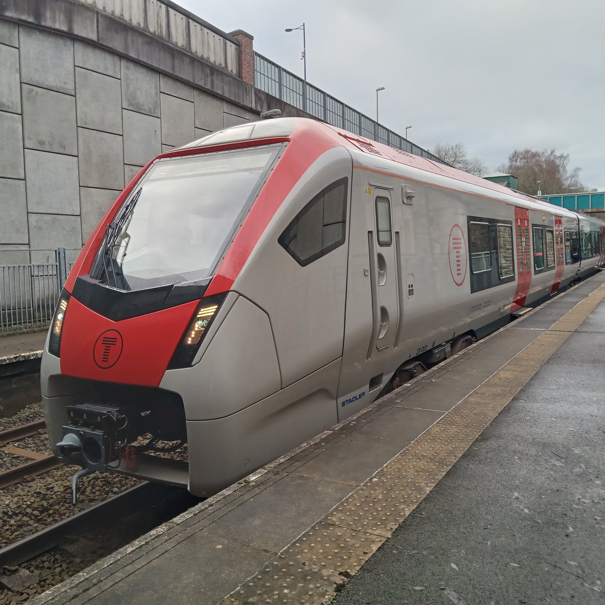 NotYOLOSmh's tweet image. Taking a pit stop at Bargoed for a Greggs 🤣

#Class231