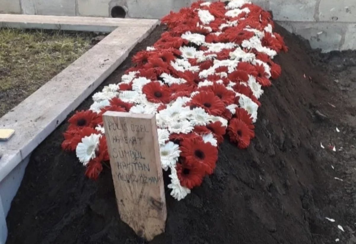 Polis Memuru Sümbül Haktan Yıldız. Mekanı cennet olsun.

#Diyarbakır