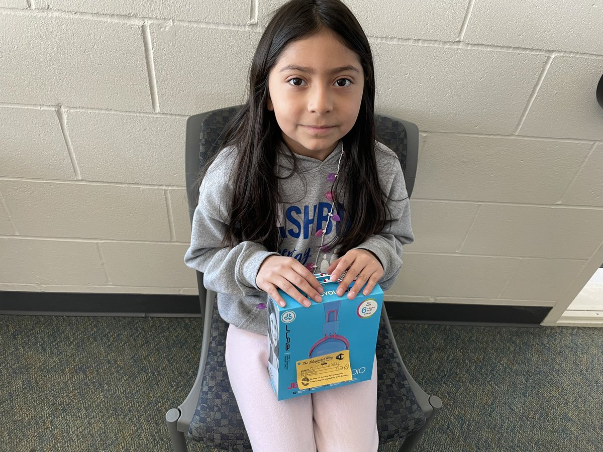 Congrats to our Ride with Pride students selected for demonstrating #BluejacketPride on the bus!  We are proud of you!  #PBIS #Celebrate <a href="/ISD911/">Cambridge-Isanti Schools</a>