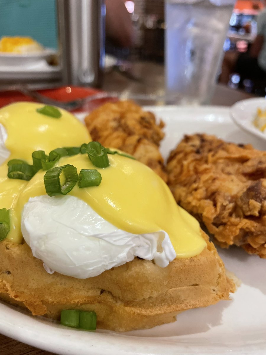 RaleighSadler's tweet photo. Alright #eggtwitter, check out these chicken and waffles egg Benedict that I ate this morning. You’re welcome. https://t.co/ehCeSK5y3J