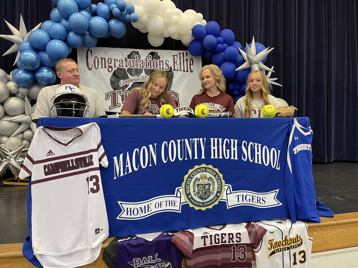 Officially a Lady Tiger 🐯❤️ <a href="/CVilleLTS/">LadyTigerSoftball</a> <a href="/DavidRMontoya4/">David Montoya</a> <a href="/05Ballhawks/">TN BallHawks - Dotson 14U</a>