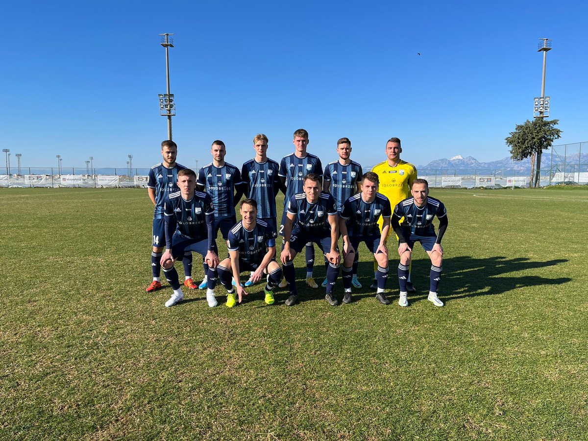 ⚔️ KOTWICA - FK BELUŠA (3.liga słowacka) 2️⃣-1️⃣

⚽️ Bojas 45'
⚽️ Skrzyniak 63'

#sparing #Belek