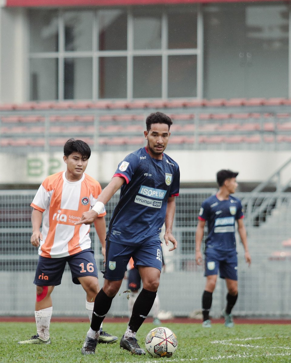 gresikutdFC's tweet photo. Pertandingan penutup kami di Malaysia hari ini sebelum kembali ke tanah air 💛

Ada wajah baru mengisi lini tengah Tim hari ini 🤩

#GresikUnited #LaskarJokoSamudro https://t.co/OlyfeYgehs