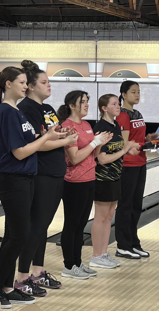 MVHSBowling's tweet photo. We are #DVC proud here at the Hinsdale Central Sectional! Good luck to 2 Great Senior Bowlers as they try to advance to STATE next week! Let’s go Shelly & Skye! We are already proud of both of you!! @MeteaAthletics @RedhawksGBowl #DVCPower #IHSAState #HCSectional https://t.co/Z0AbN09wPY