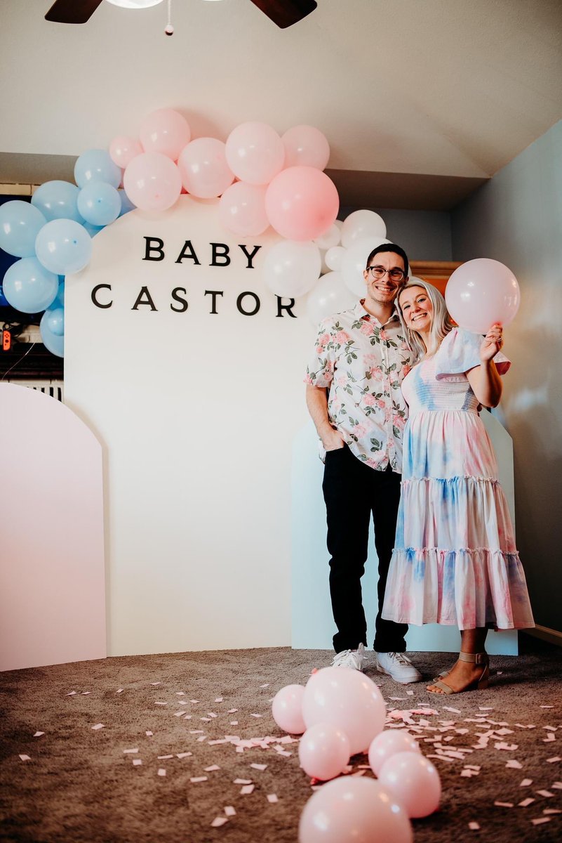 driagrace13's tweet photo. little update…we’re having a girl 🤪💖 https://t.co/iEpDjwGXqo