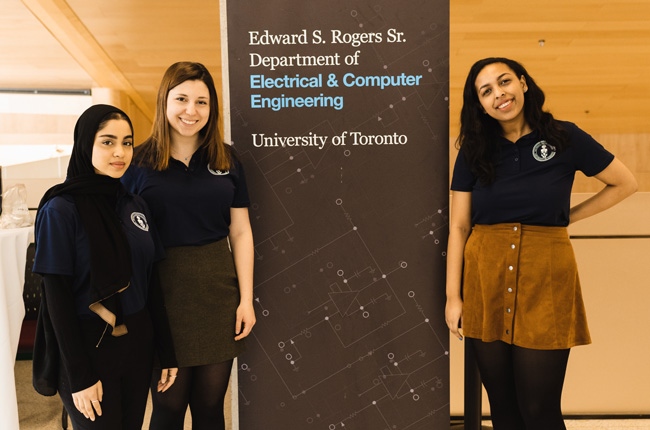 It’s a milestone in ECE’s history — more than 40% of first-year students are women! “It really is special to be a part of it,” says undergrad Alexis Terefenko. 👏 

We think that’s a great way to tee up #WomenInScience Day! 

#UofTEngineering #UofT uoft.me/8Oi