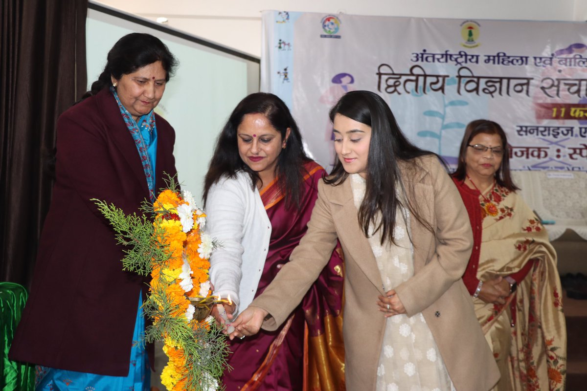 kusum_kanta's tweet photo. #WomenAndGirlsInScience Day was celebrated today at Sunrise Academy. It was a joint effort by SPECS, Kusum Kanta Foundation and Manthan Welfare Society. This day marked honouring the contribution of women in the field of Science. https://t.co/YD5BtIqDc3