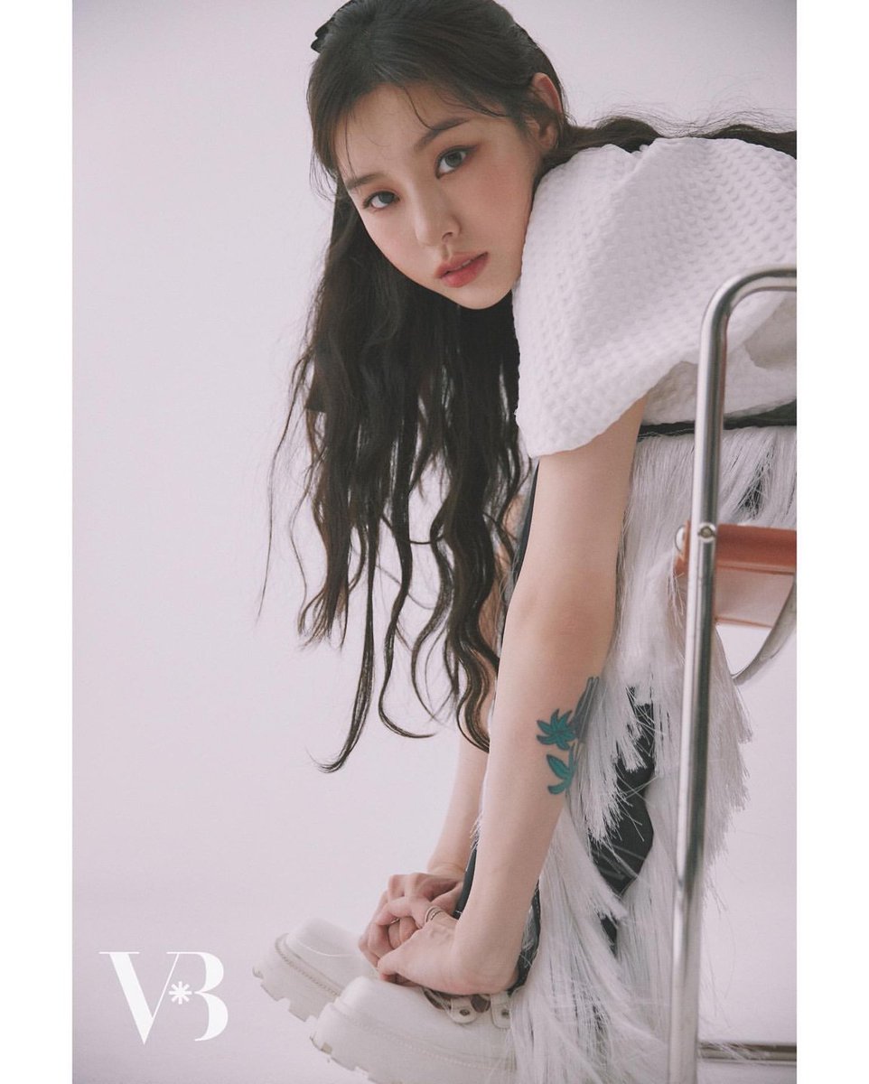 eunnnoze's tweet photo. 노제여보야 생일 진심으로 축하해요🎂

여보단은 노지혜 편🫡

앞으로도 행복하자

사랑해💙 https://t.co/46zPXxtOmd