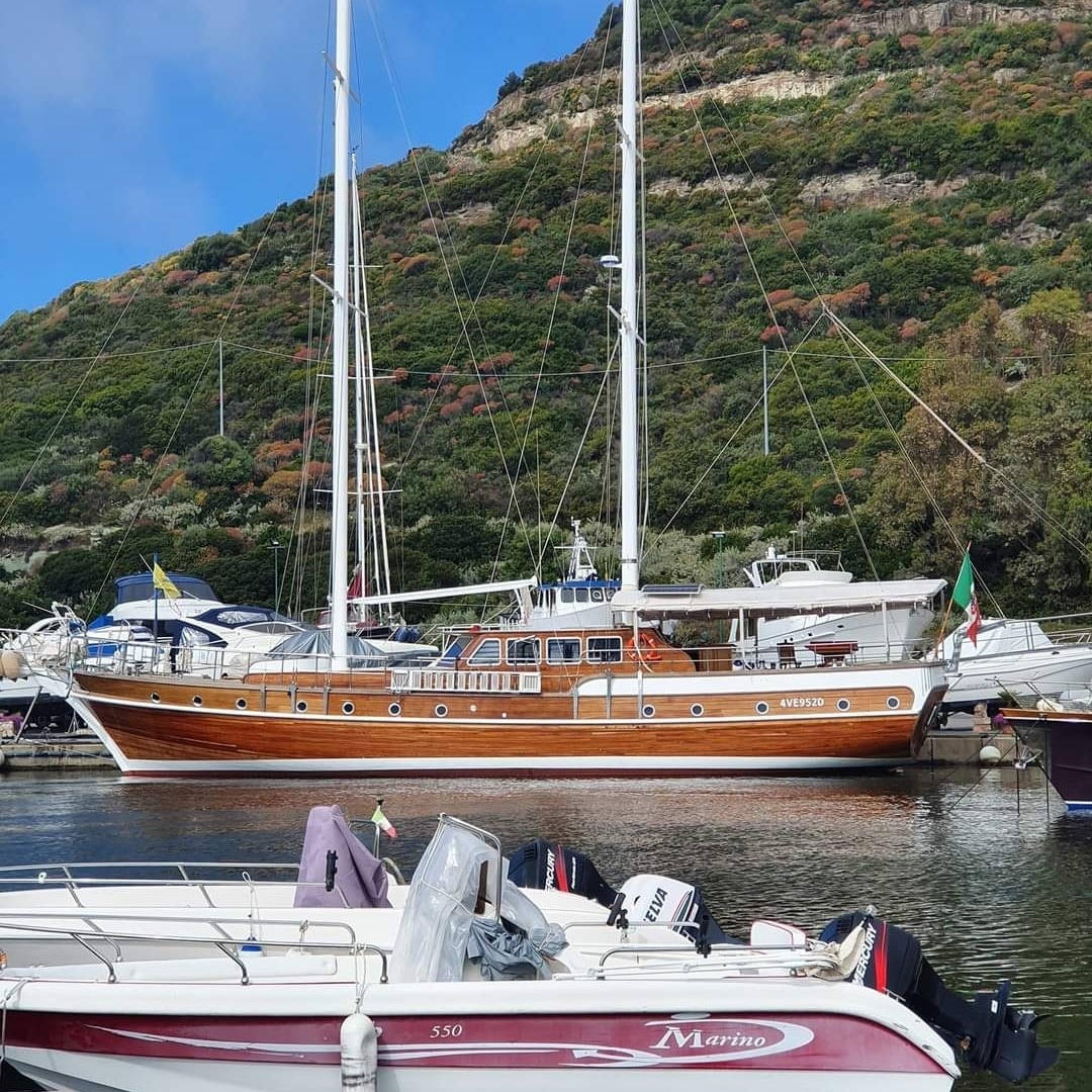 yachtboutique1's tweet photo. "Experience the Mediterranean in Luxury with a Family Yacht Charter Gulet Sailing Cruise!"
Luxury Yacht Charter
#luxurytravel #family #familyyachting #familyholiday #familytime #yachtcharter #gulet #guletcharter #boatrental #boating #yacht #boat #guletvictoria #yachtboutique https://t.co/75pXIkfXQa