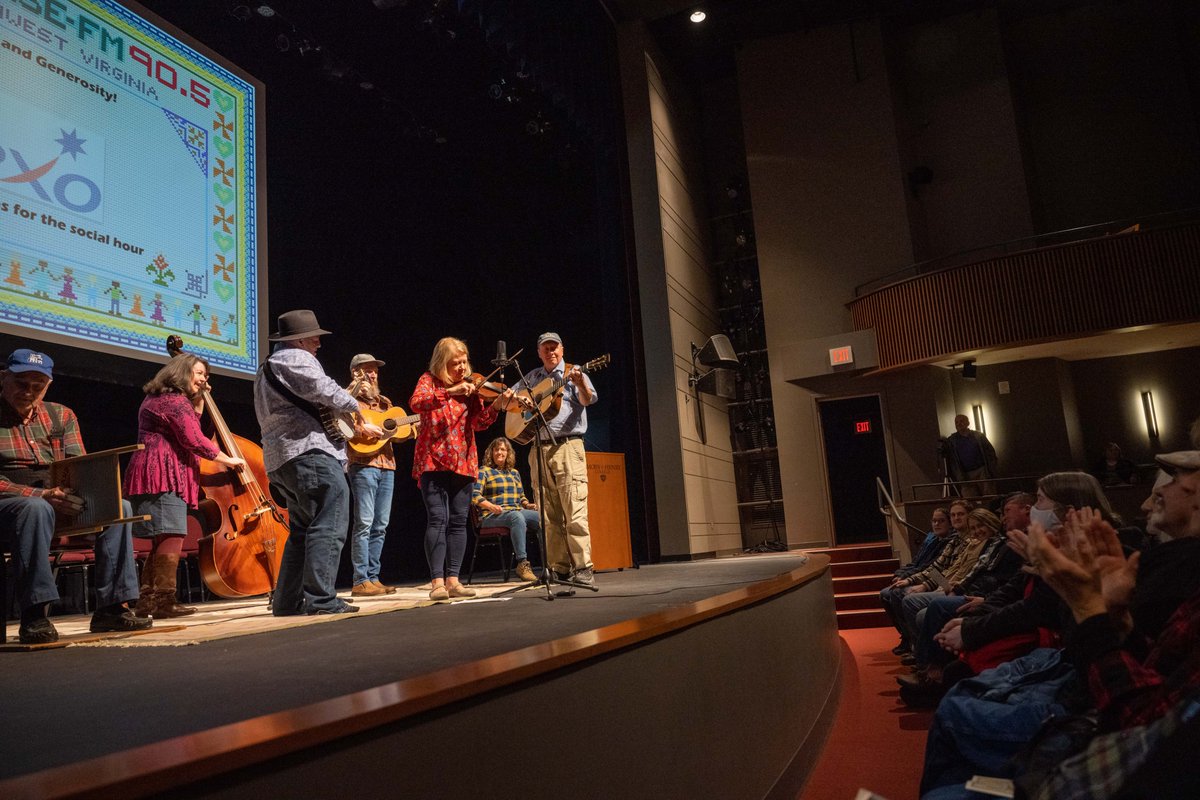 emoryhenry1836's tweet photo. 🎶Last night was filled with music, storytelling, networking and dancing at The Sampler to celebrate WEHC's 30 years on the air by raising fun and funds for the signal expansion to Wise, Coeburn, Clintwood, Pound and Norton. Support at https://t.co/y783Rb4mc0 #emoryandhenry #WEHC https://t.co/3Y2N00axXY