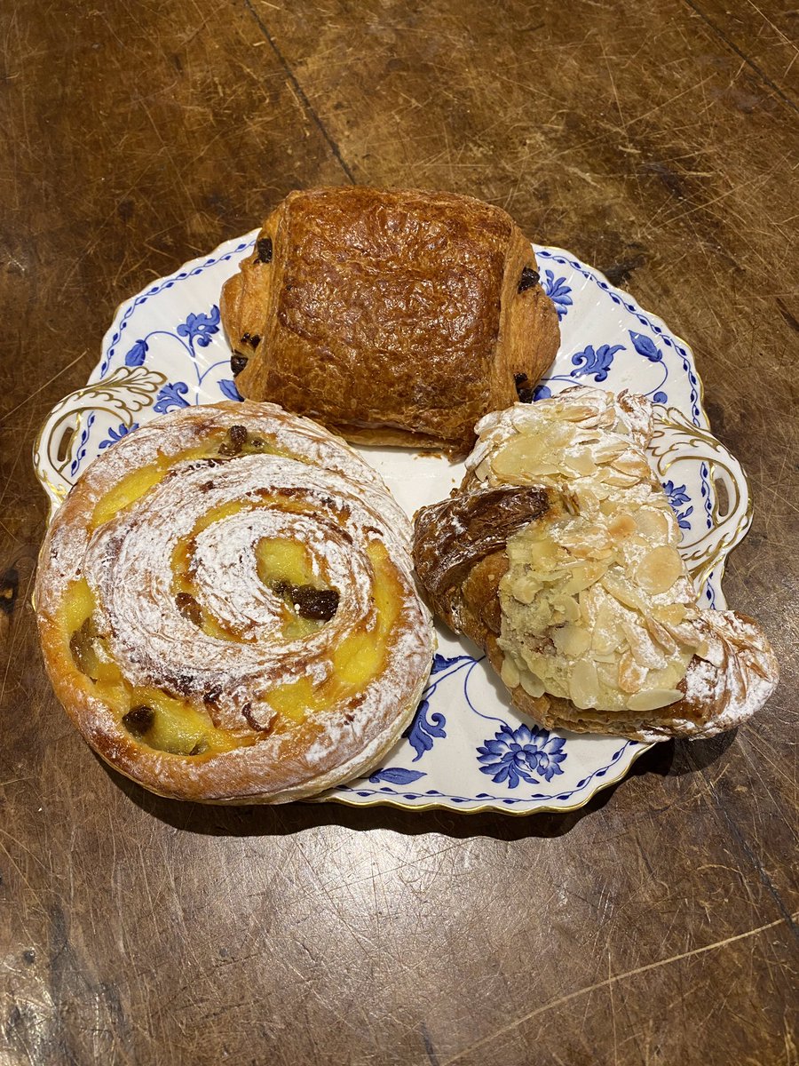 We provide a cream tea throughout the day, but in the mornings we add these outstanding delicious #croissants. They’re absolutely monumentally delicious, each one is hand made from a French recipe

Book now at……

secretcottagecotswoldtours.co.uk

#creamtea #cotswolds #visitcotswolds