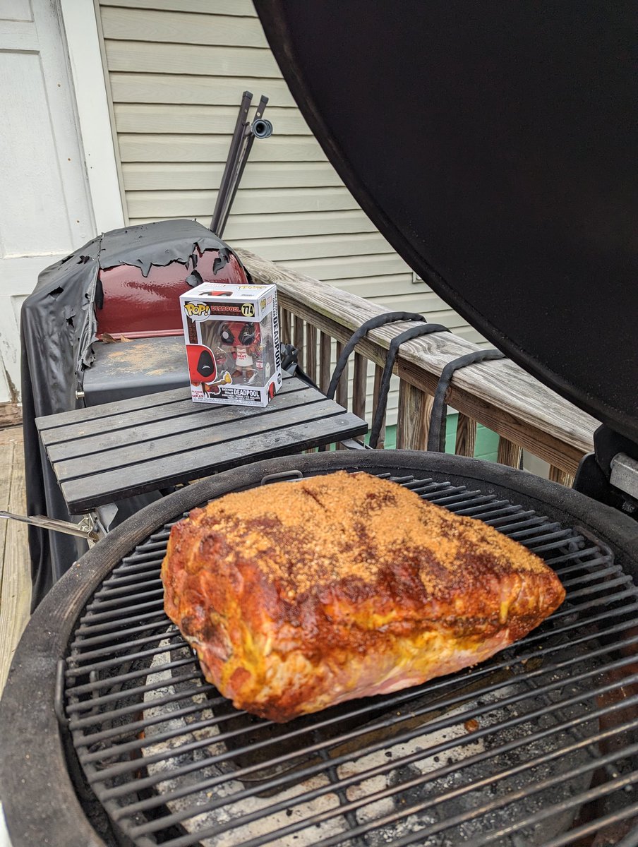 The171Hitman's tweet photo. This should be really good in about 8 hours. Grilling with Deadpool today.
#SmokeMeatNotMeth
#PlantLivesMatter #EatMeat https://t.co/JPjEJBZdi2