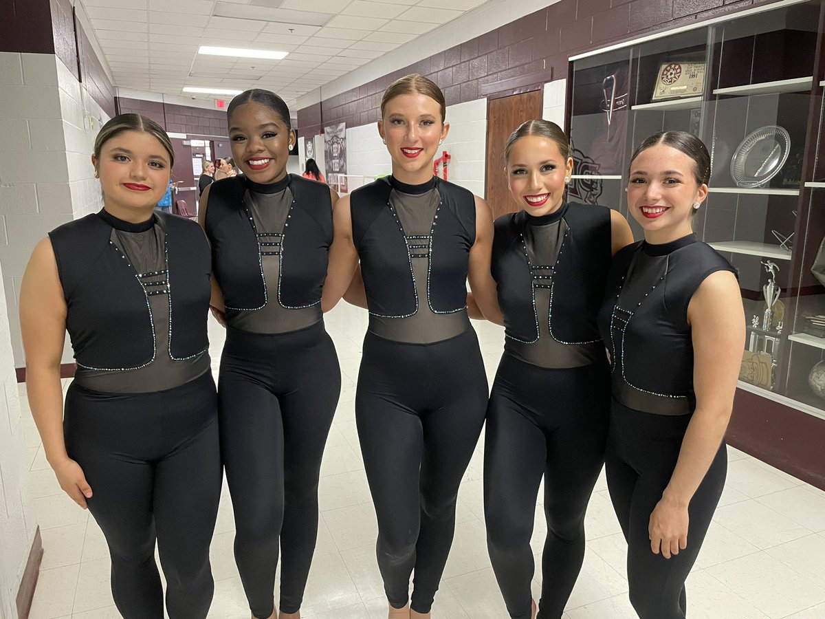 Sapphire Strutters and Royals tweet media