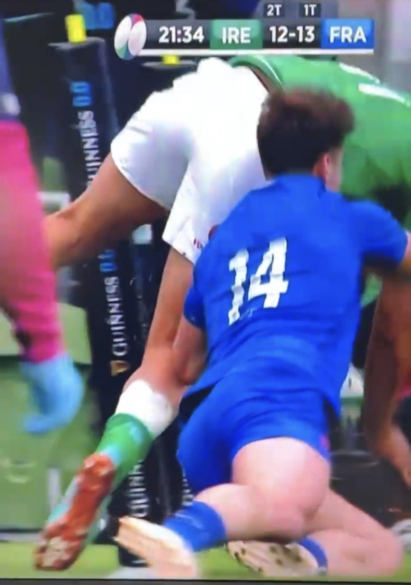 Fair’s fair. We give French TV directors a lot of grief… but this angle was MIA until after the conversion. #JustSayin