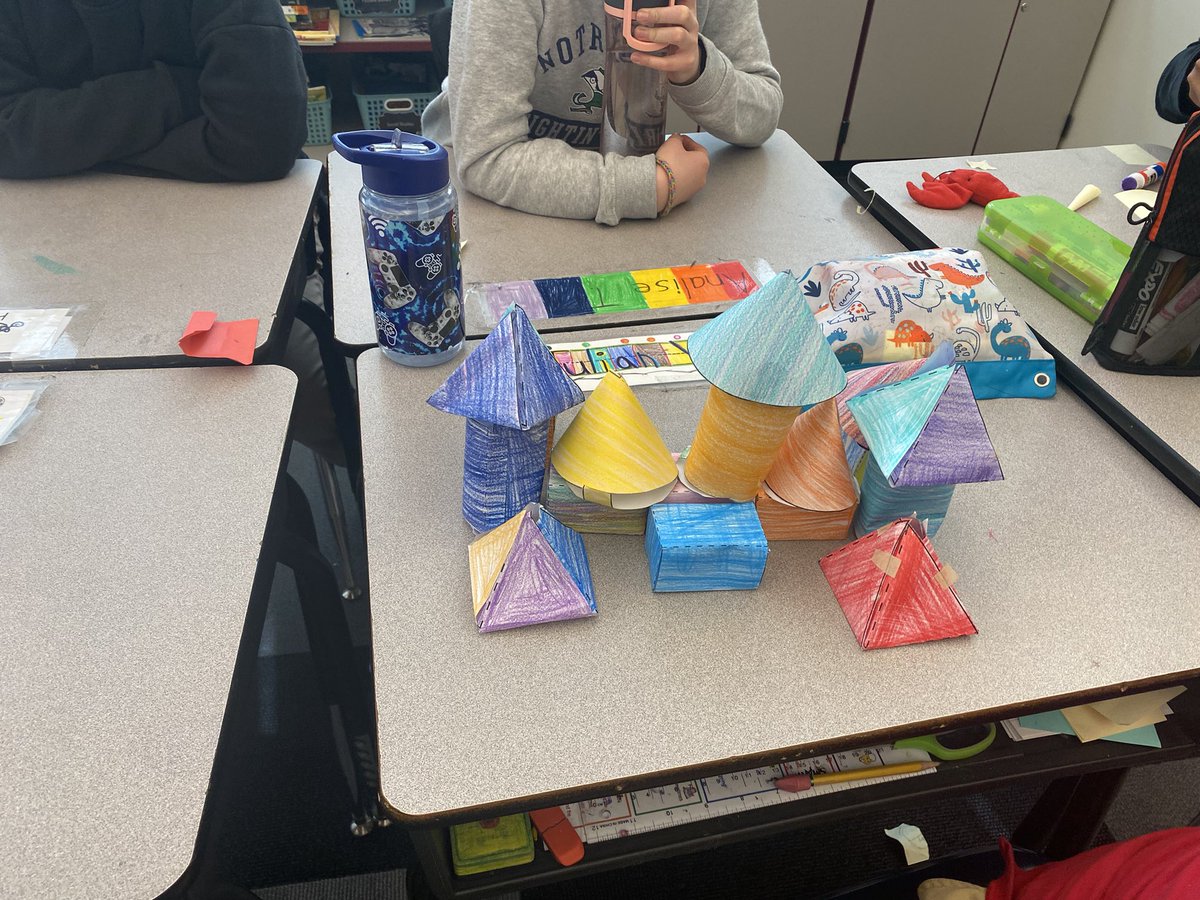 4thgrHermanFun's tweet photo. .@RBMSMrsSpittler’s class have big dreams at @rbmsROCKETS - check out these 3D dream homes!! @RBEnrichmentFun loves them!! @CherylCuddihy @DreamBigRB @carlyandadam @RedBankSup https://t.co/sQPnzMRs83