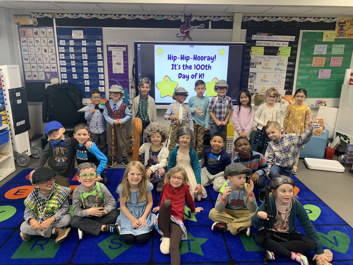 SlusherKinder's tweet photo. Happy 💯th Day of Kindergarten!! https://t.co/fHzHzdjREW