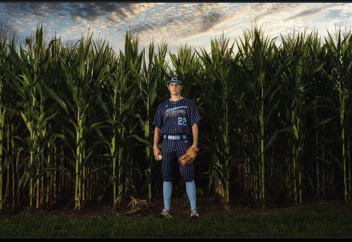 spencerskidmor1's tweet image. Senior year starts Monday!!!! Let’s Go!! @CentralMcminn #senioryear #allthewayback #tommyjohn #TrustTheProcess