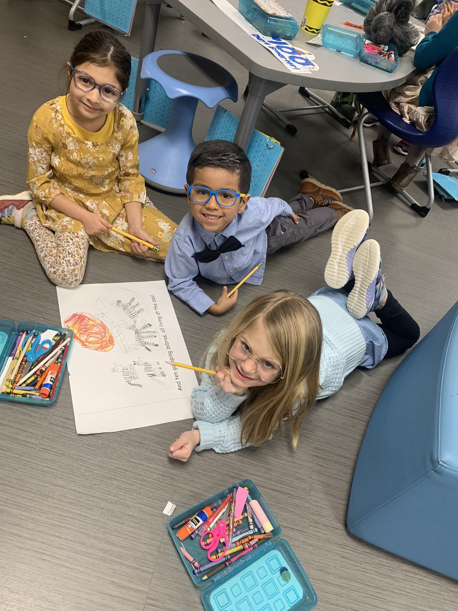 SlusherKinder's tweet photo. Making a book of 100 Zoo Animals! https://t.co/sA5DUbFsgc