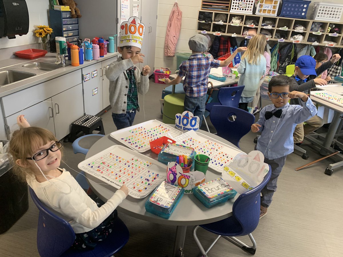 SlusherKinder's tweet photo. 100th Day fun!! https://t.co/arNTqxHENY