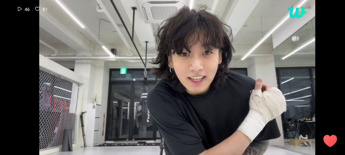 styIegoo's tweet photo. JUNGKOOK AAAAAA O CABELINHO DELEEEW https://t.co/0ZaNqEqyqa