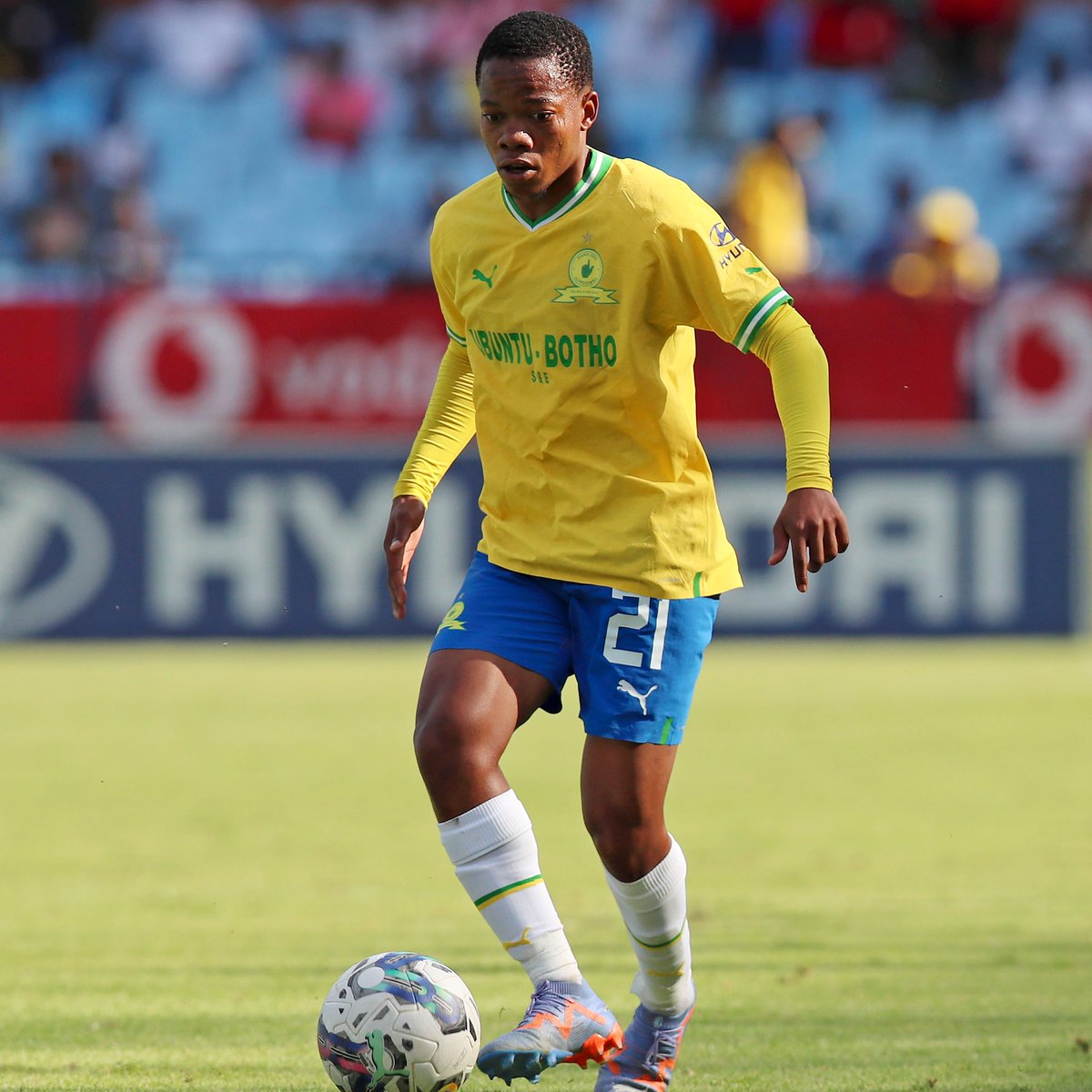 PUMASouthAfrica's tweet photo. Great start in group stages @Masandawana 

#Sundowns #CAFCL https://t.co/Si4lAVKFqh