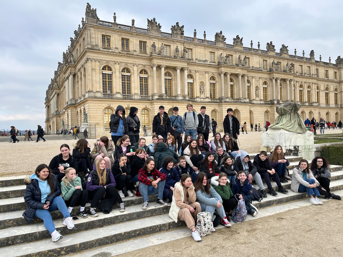 SJPHeadteacher's tweet photo. Students (and staff) onboard coach C have had a great day out at Versailles as well as exploring the local markets and practicing our French skills! https://t.co/q9nOFuWdYd