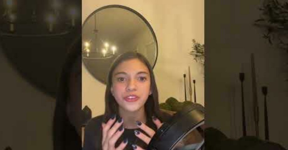 oureality011's tweet photo. She back...
Watch AOC attack Elon Musk for not reinstating Mini AOC on Twitter
#MiniAOC
https://t.co/Wln809VDxA https://t.co/WEY1P6LOPZ