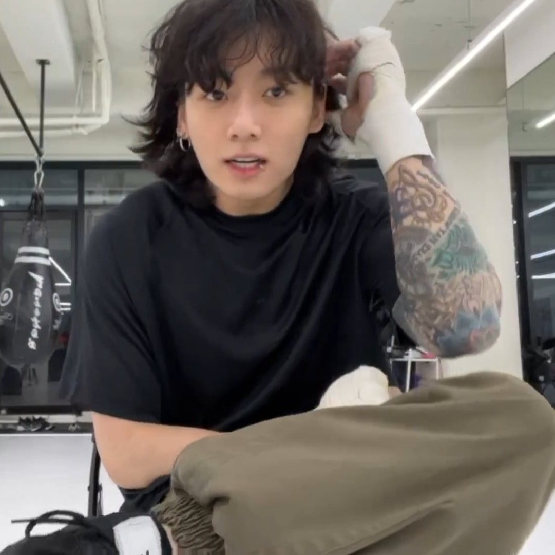On Twitter RT jinS2me ESSE GYMBRO AQUI on-twitter-rt-jins2me-esse-gymbro-aqui