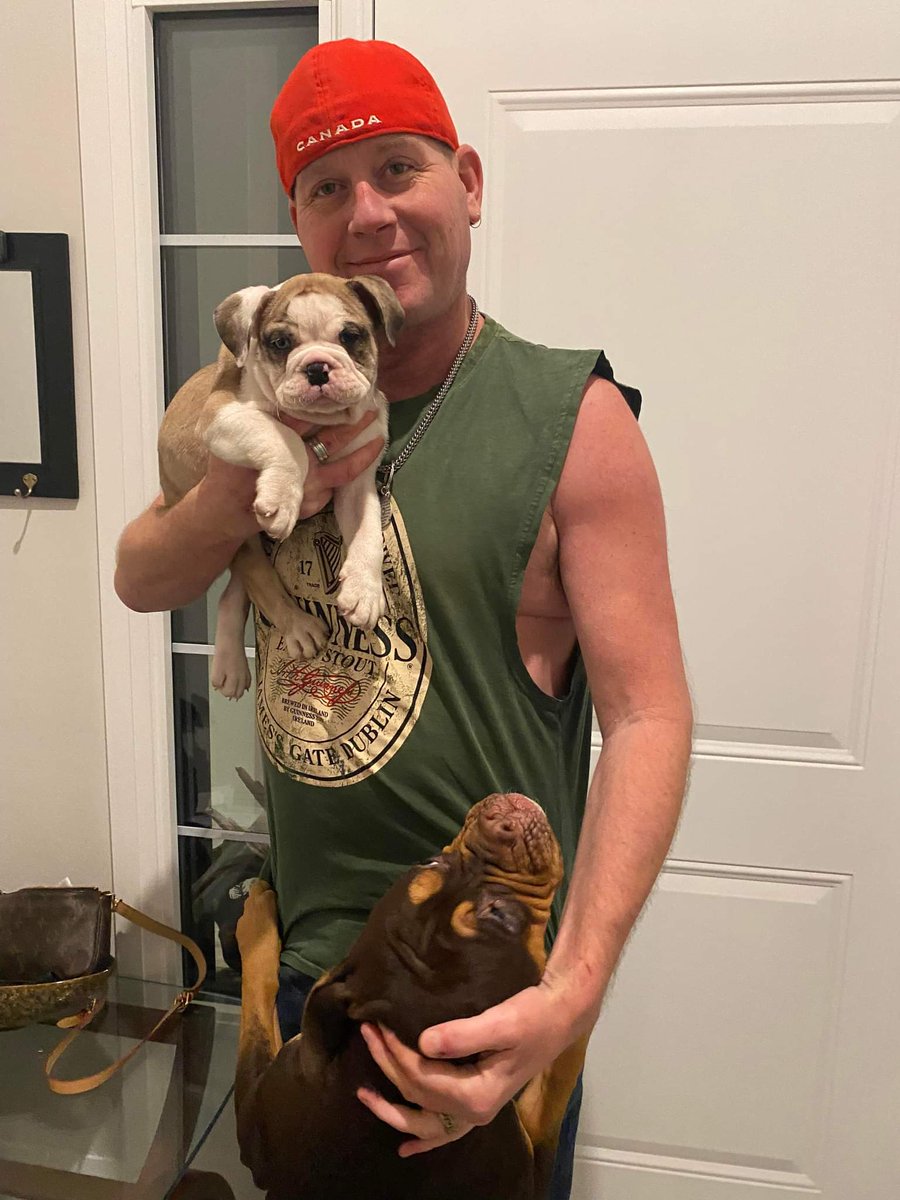TVanderklok's tweet photo. My name is Tim and I'm a recovering opiate addict. I have an amazing wife and 2 beautiful daughters and 2 puppies. YOUR LIFE CAN CHANGE TOO!! Maybe it's time to heal. Maybe it's time to try! My Dm's are open if you want to chat! As Always, Much Love and Let's Get It! ❤️👊❤️👊❤️ https://t.co/SaM9BOOETr