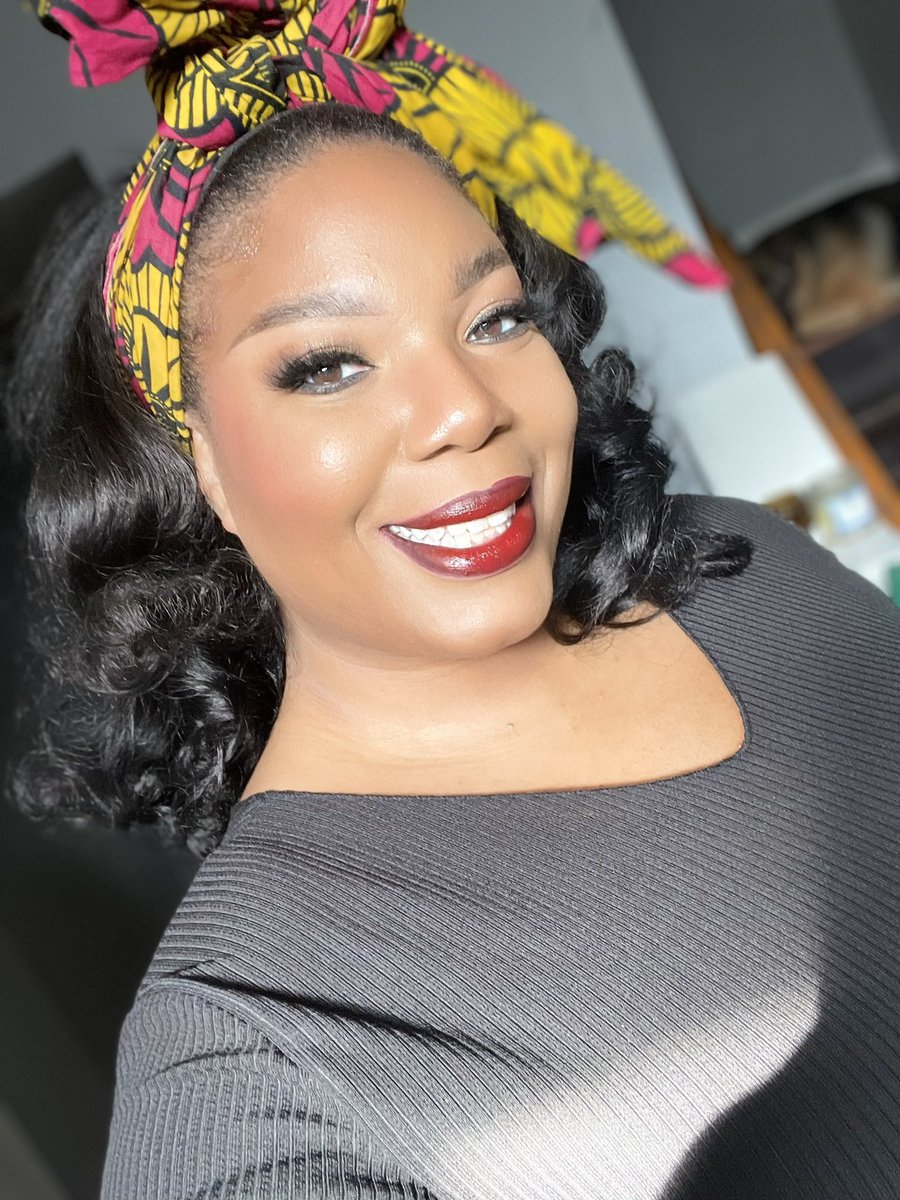 My Headwrap is wonky but im still very cute