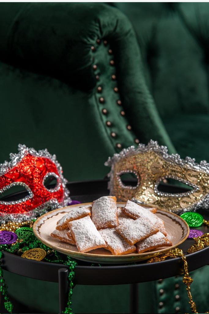 ChefO_'s tweet image. Yall make sure to go buy my product just in time for mardi gras on amazon. Dropping 2/15/23 I turned one of my most popular items in two of of my restaurants into a dry mix just add water. #beignet #Houston #nobullkitchen #nobull #cheflife #Donuts