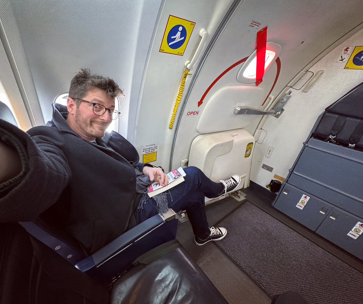 PABLoBLooM's tweet photo. Didn’t pay to choose a seat on Ryanair and I got seat A1 and the whole row for myself 😂🛩️💺 plus, made loads of new friends queuing to the toilets. See you all in Benidorm - Uncle Ped’s 11.15pm every night this week. https://t.co/F3gTbQ8Clb