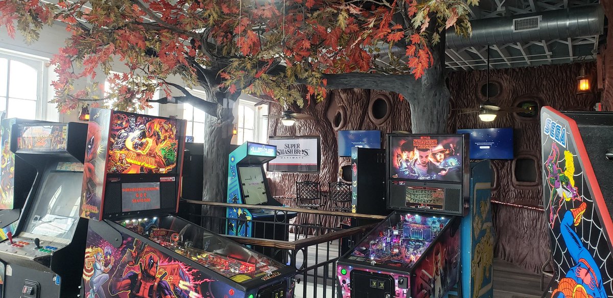 ChefO_'s tweet image. If y'all go to galveston for mardi gras make sure you check out one of my concepts called Axecade. 2 bars, full kitchen, serving barbecue, pizza and other items. Djs playing hip hop on the weekend with one of the biggest patios on the strand.