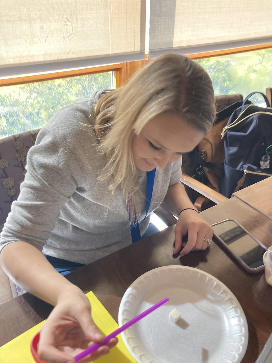 Elizabeth Kirk tweet media