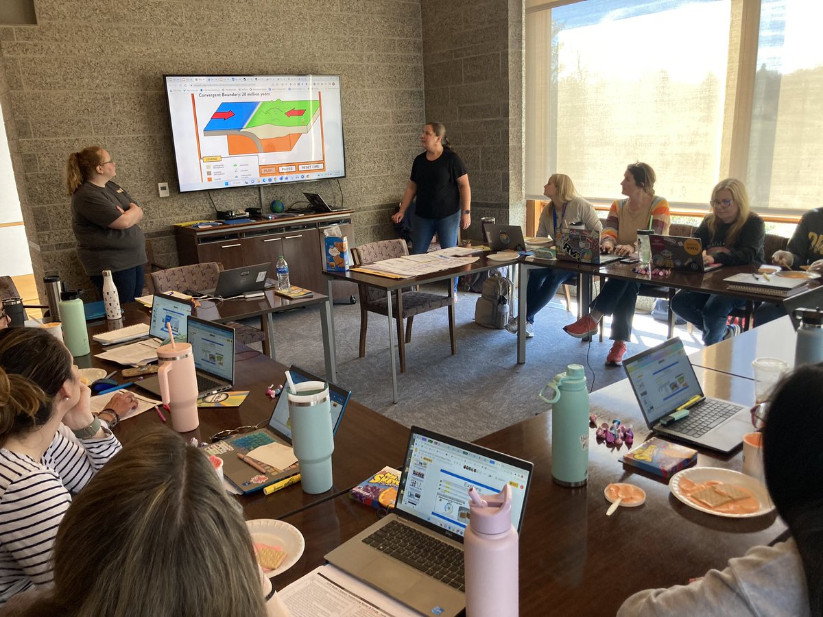 Elizabeth Kirk tweet media