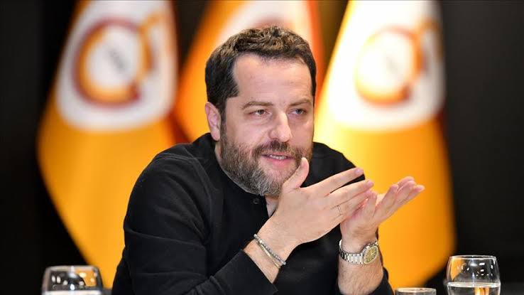 FreeKickTR's tweet photo. Erden Timur, Galatasaray Kulübünün gönderdiği 500 konteynerın yanı sıra NEF olarak kendisi de 500 tane ayrı konteyner gönderecek.

Timur ayrıca deprem bölgesindeki çocukların eğitimleri aksamaması için bir prefabrik okul yaptıracak.

[Ajans1905] https://t.co/uFywt0DHwF