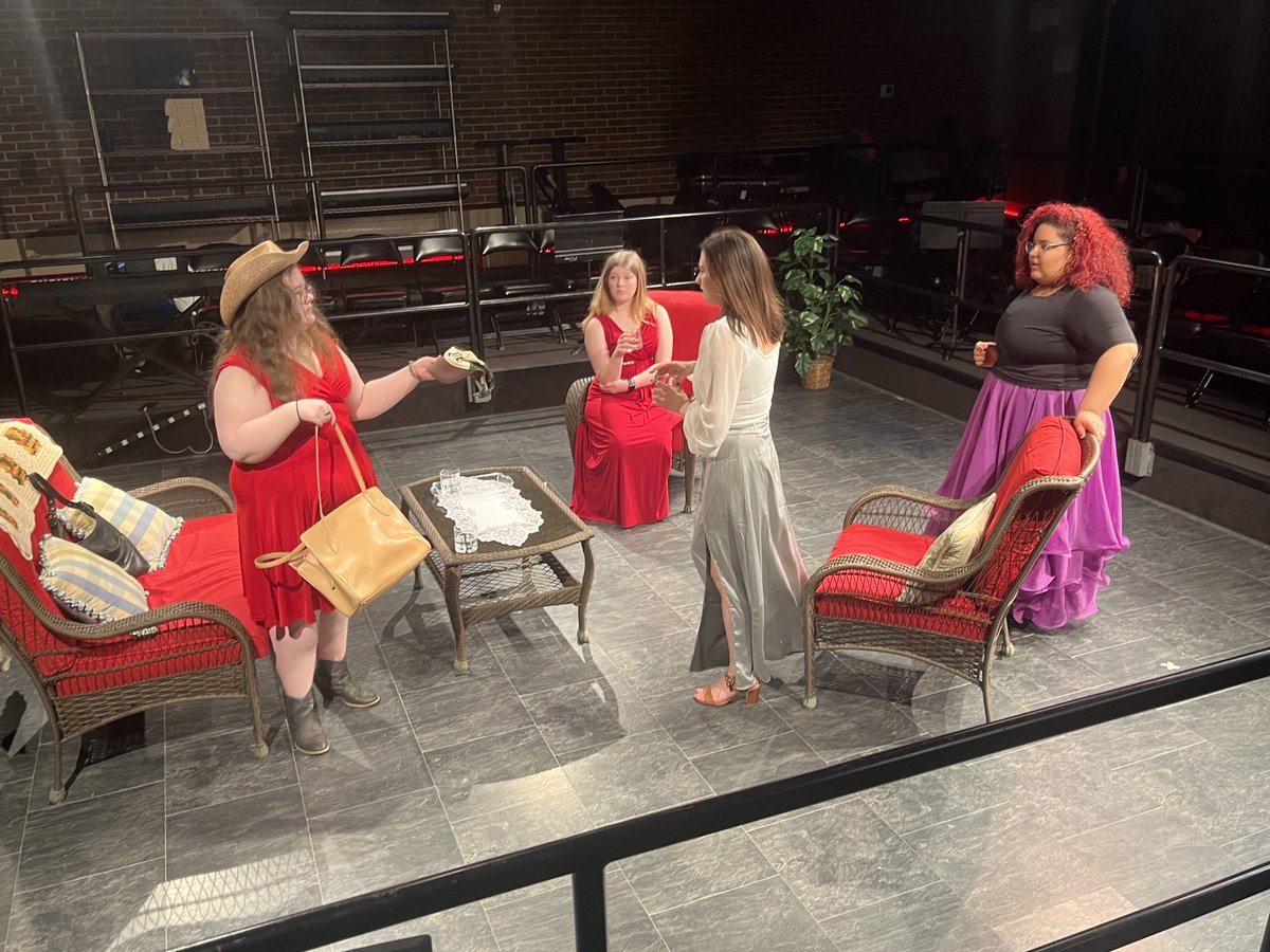 SenorParodi's tweet image. The members of the Savannah Sipping Society invite you to join them this Thursday, Friday, and Saturday at 7:00 pm at the ⁦@Marianapolis⁩ Irwin Family Black Box Theater! 7:00 pm Reserve your tickets at marianapolis.org/saveyourseat