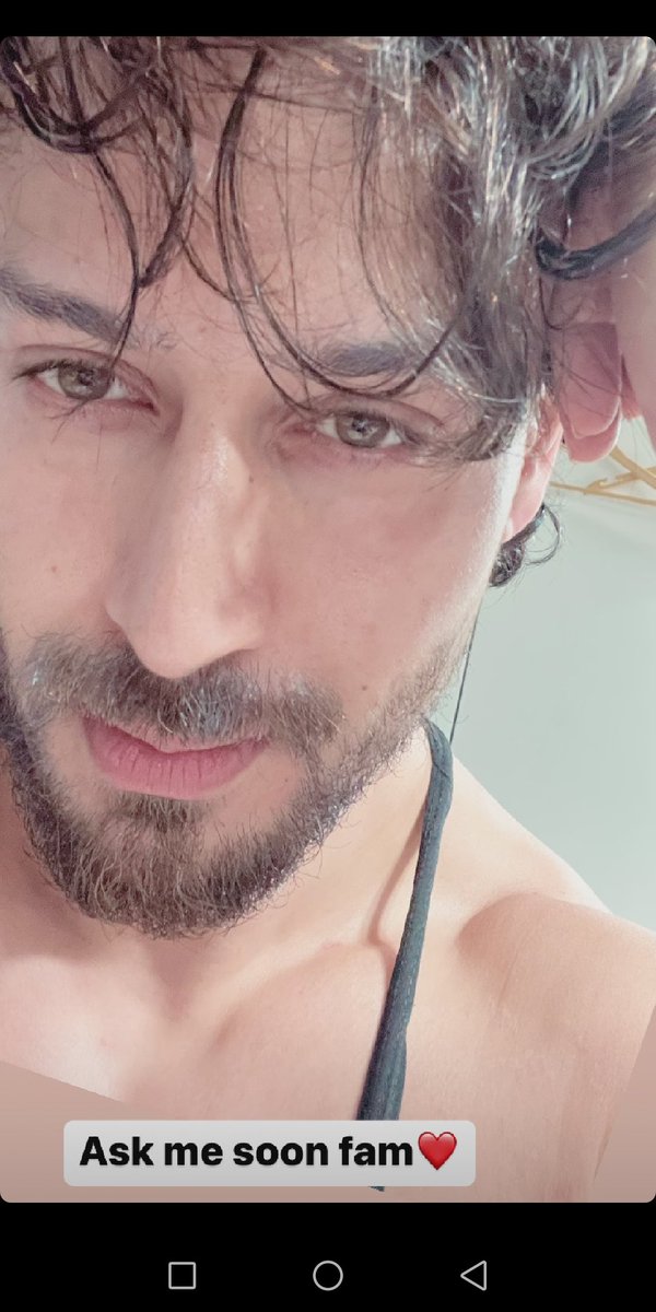 TIGERWorldTeam's tweet photo. Tiger Shroff sir kya aap #AskTiger bhool gaye? 😭😑

@iTIGERSHROFF #TigerShroff https://t.co/ORBiUTZovX