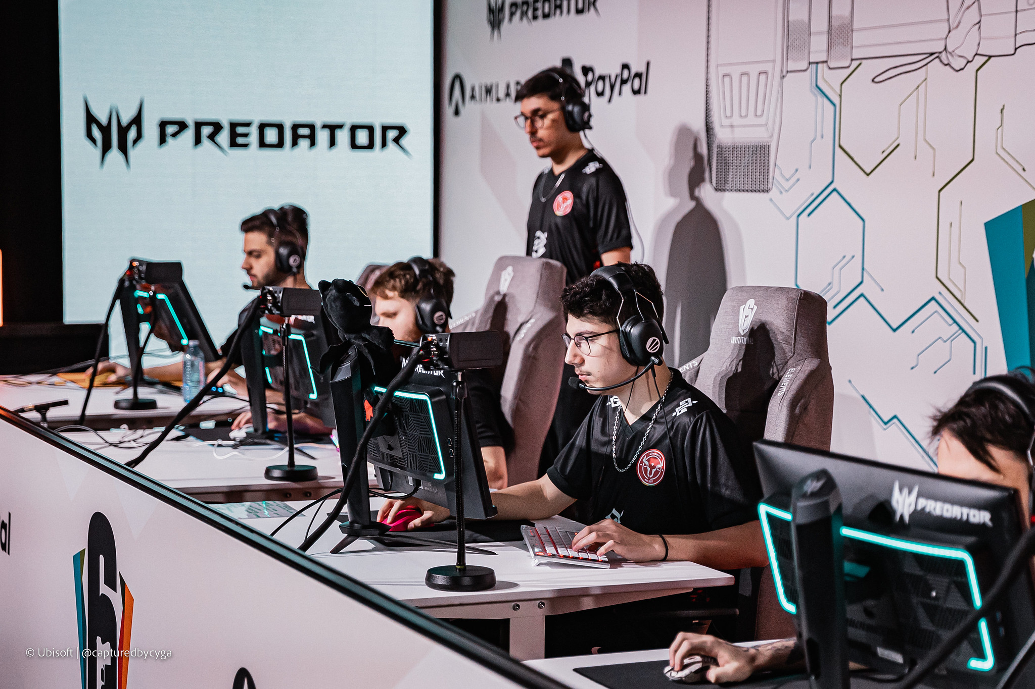 Jogadores da W7M Esports no SI2023. Foto Divulgação: Ubisoft/capturedbycyga