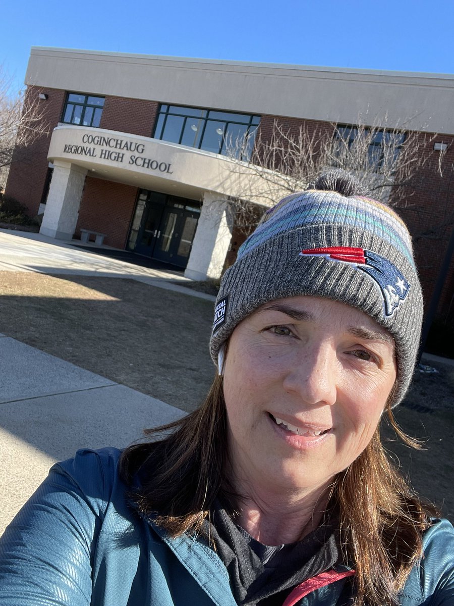 smshafir's tweet photo. It’s been a while since we’ve seen the sun here in New England so let’s get out and soak up that Vitamin D. Sporting my @NFL Crucial Catch @Patriots hat this Super Bowl weekend. #crucialcatch #getscreened @AmericanCancer #ACSCEOChallenge https://t.co/cCt7Xn2E6H