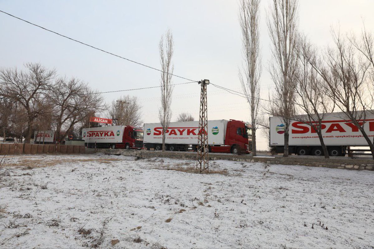 Richard_RSC's tweet image. Armenia's dispatch of 100 tons of humanitarian aid &amp;amp; rescue teams to Turkey triggers breakthrough in earthquake diplomacy as Turkey opens the closed border - after more than three decades - and Armenia-Turkey 'normalization' gains new momentum