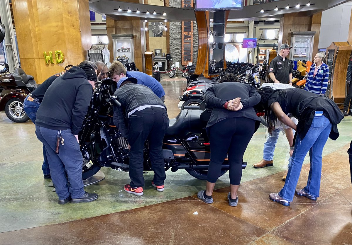 Republic Harley-Davidson tweet media